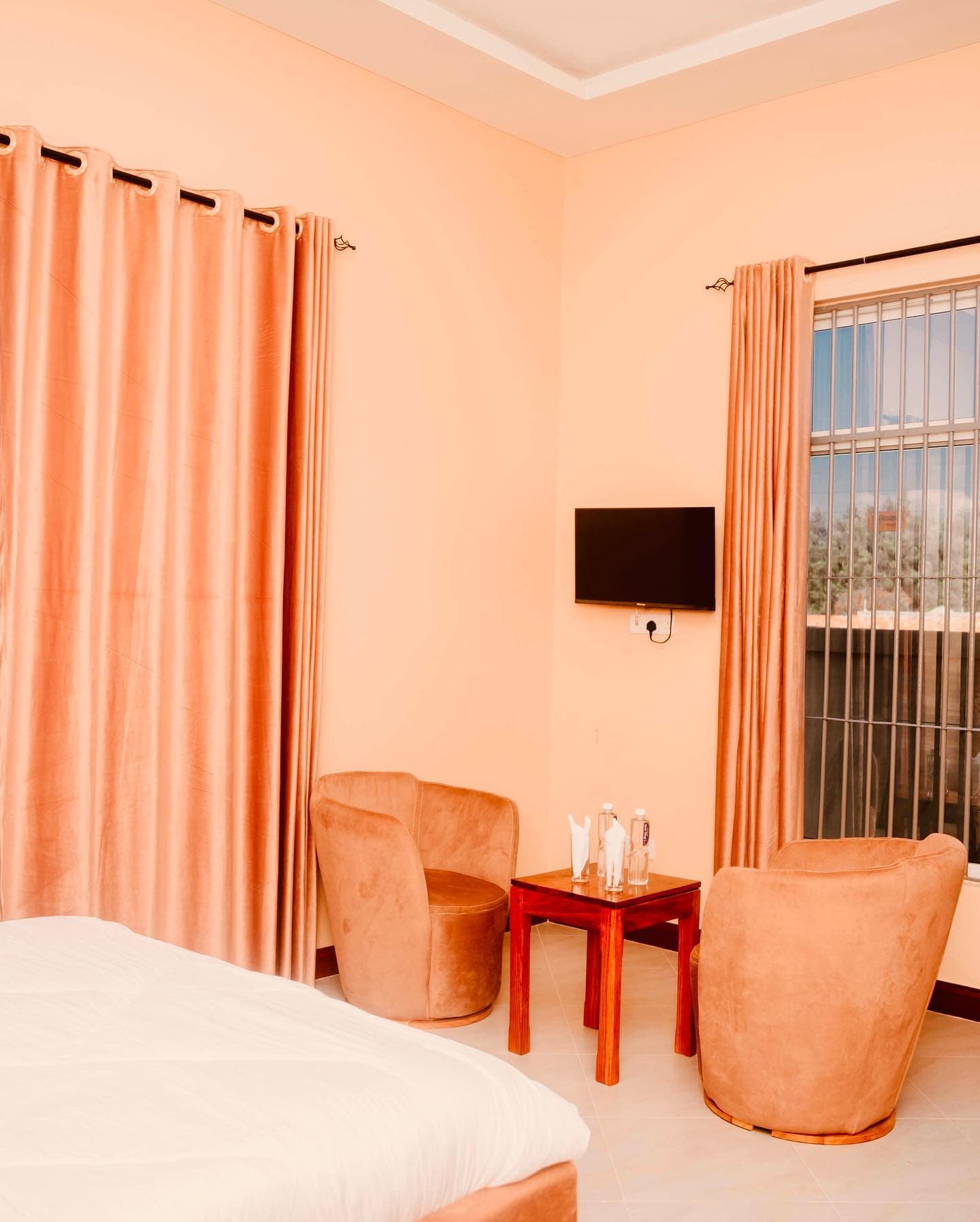 Deluxe Room · THE GREAT ROTALE
